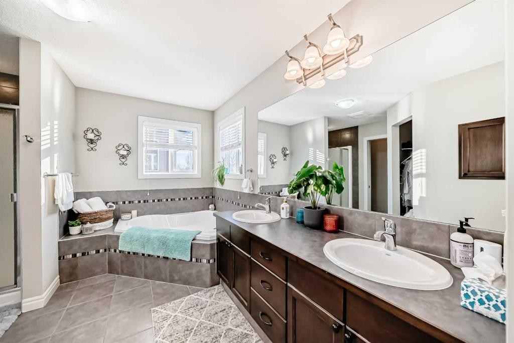 57 Silverado Skies Way Sw, Calgary, AB - Indoor Photo Showing Bathroom