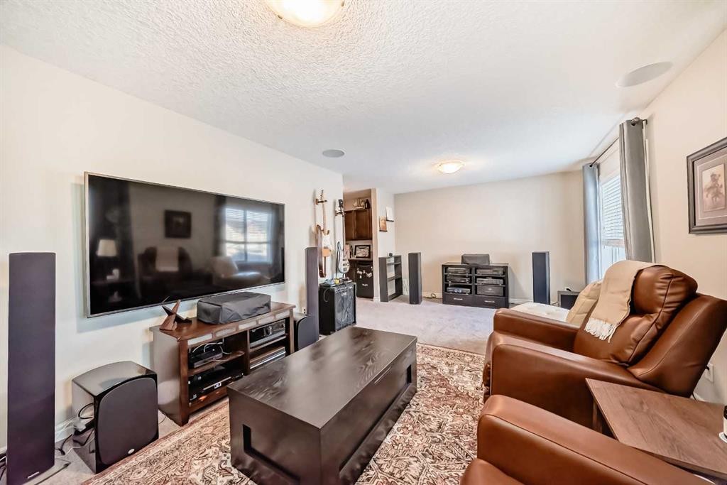 57 Silverado Skies Way Sw, Calgary, AB - Indoor Photo Showing Living Room
