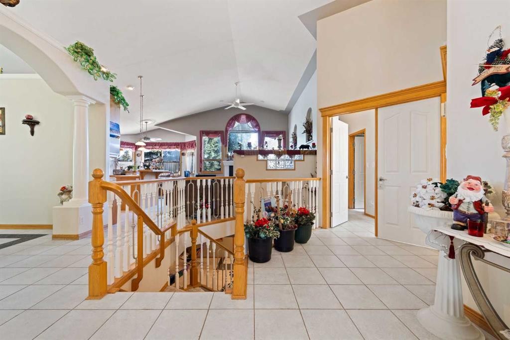 16 Arbour Estates View Nw, Calgary, AB - Indoor Photo Showing Other Room