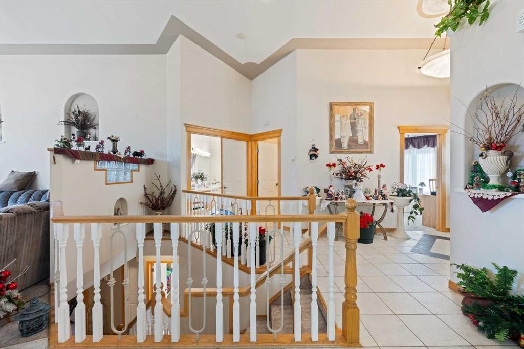 16 Arbour Estates View Nw, Calgary, AB - Indoor Photo Showing Other Room