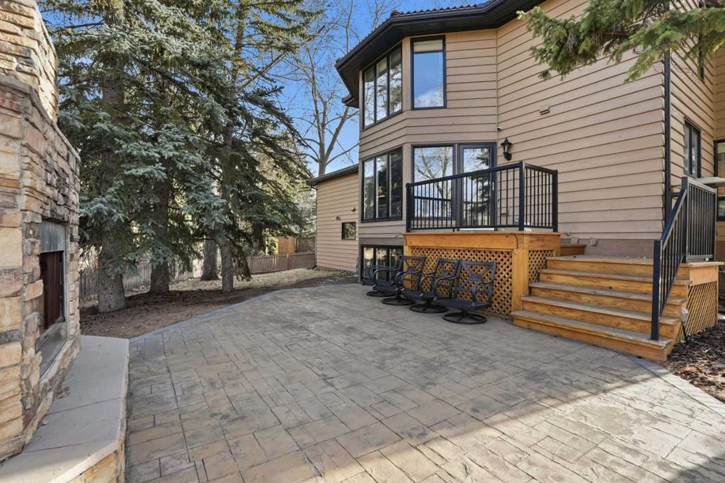 311 Coach Light Bay Sw, Calgary, AB - Outdoor With Deck Patio Veranda