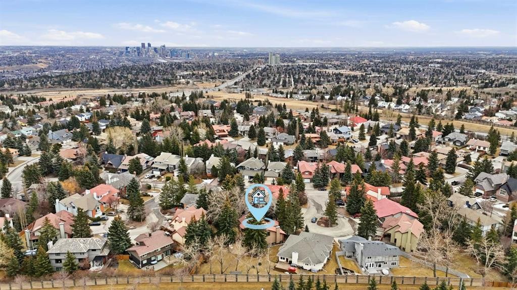 311 Coach Light Bay Sw, Calgary, AB - Outdoor With View
