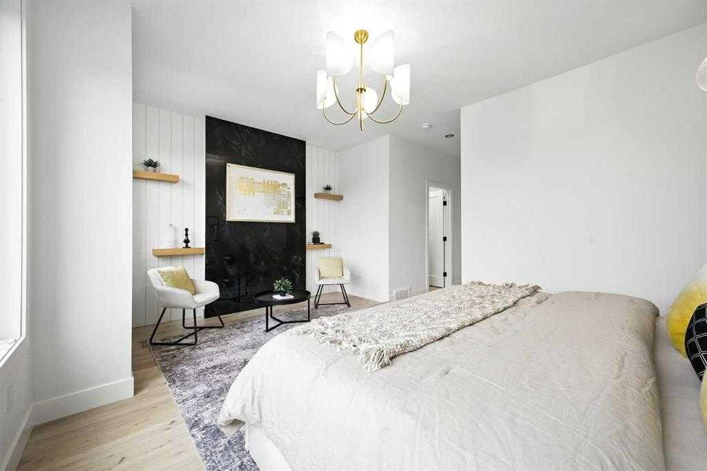 926 21 Avenue Nw, Calgary, AB - Indoor Photo Showing Bedroom