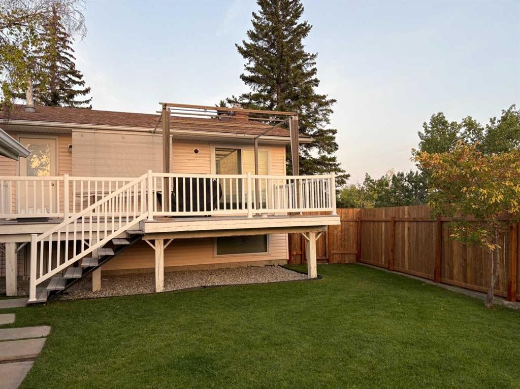 95 Silver Brook Drive Nw, Calgary, AB - Outdoor With Deck Patio Veranda With Exterior