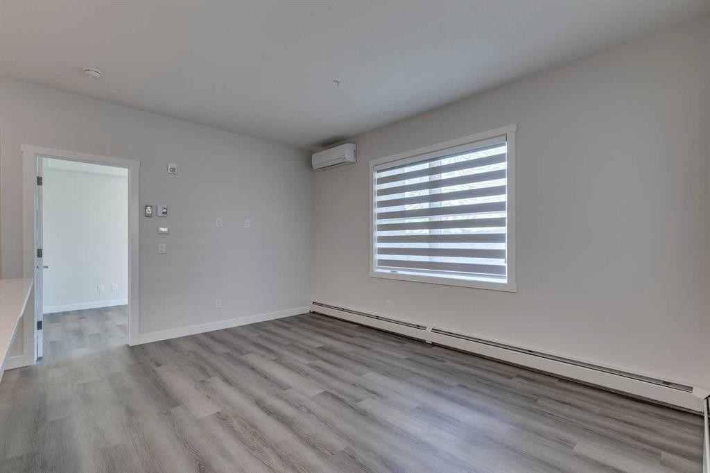 113-55 Wolf Hollow Crescent Se, Calgary, AB - Indoor Photo Showing Other Room