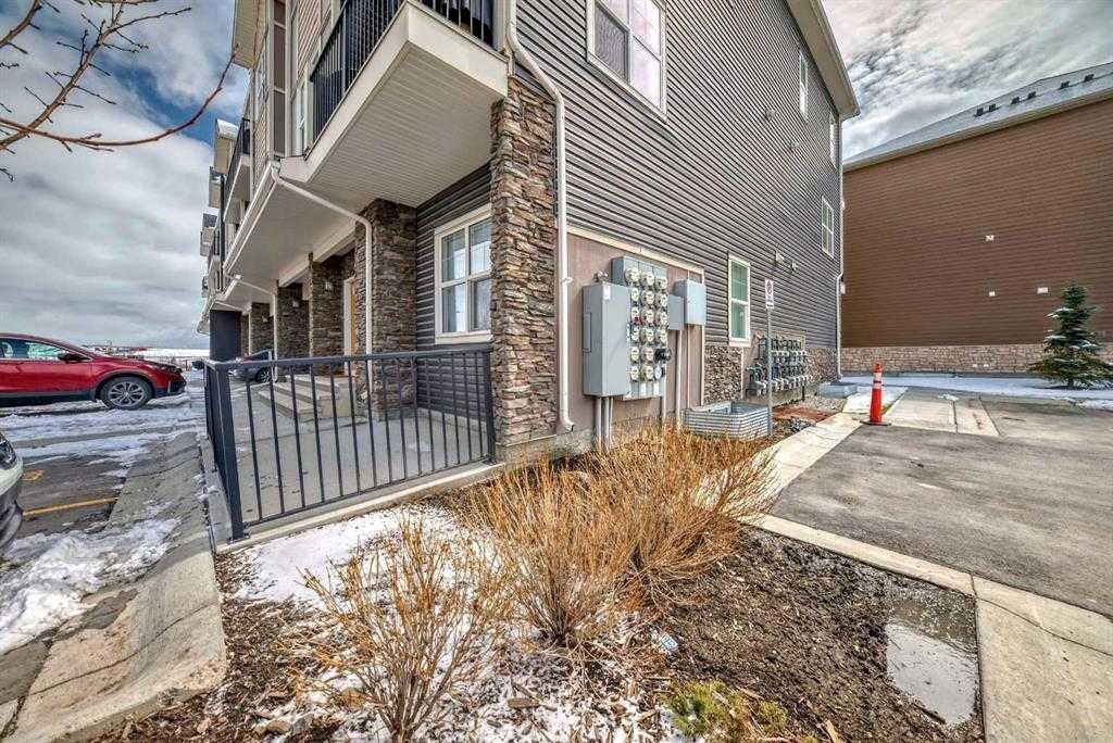 401-250 Fireside View, Cochrane, AB - Outdoor