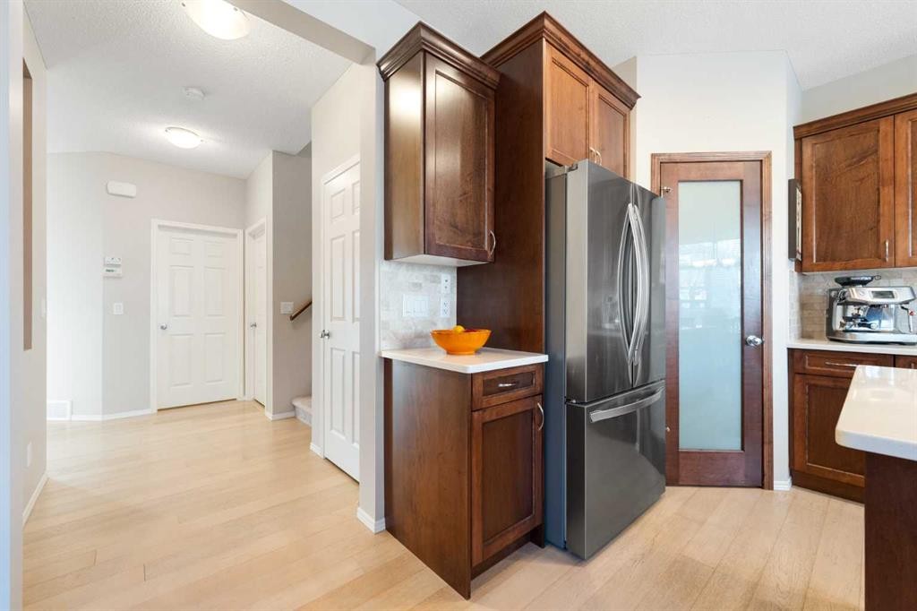 185 Auburn Glen Circle Se, Calgary, AB - Indoor Photo Showing Kitchen