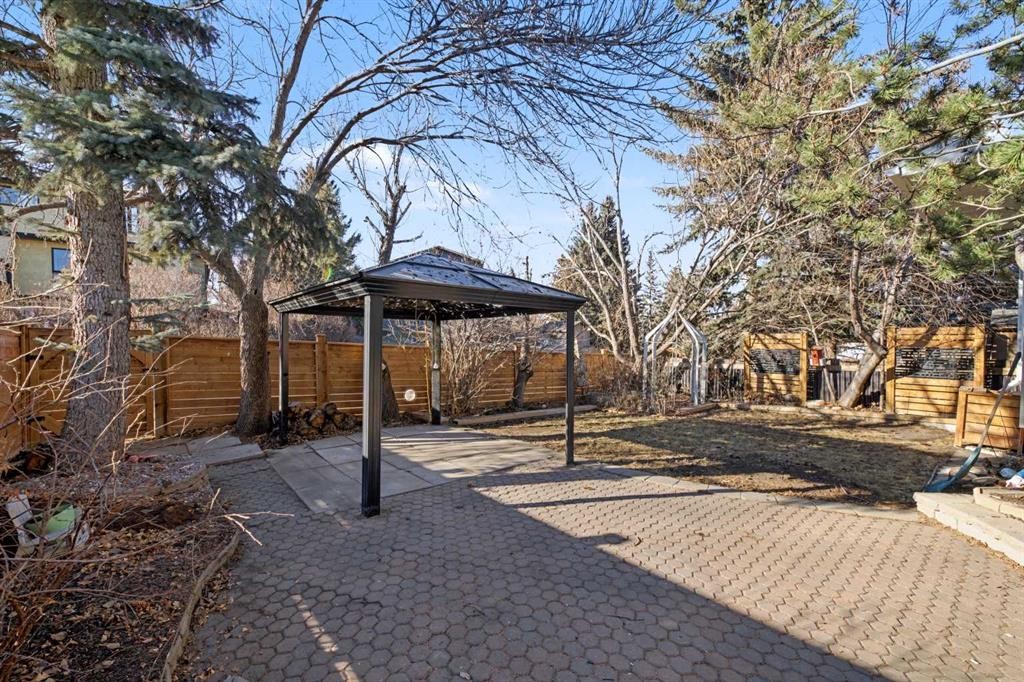 188 Bernard Drive Nw, Calgary, AB - Outdoor