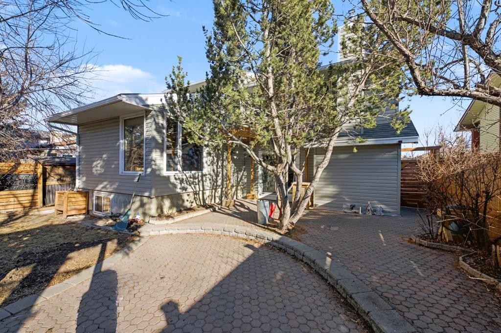 188 Bernard Drive Nw, Calgary, AB - Outdoor