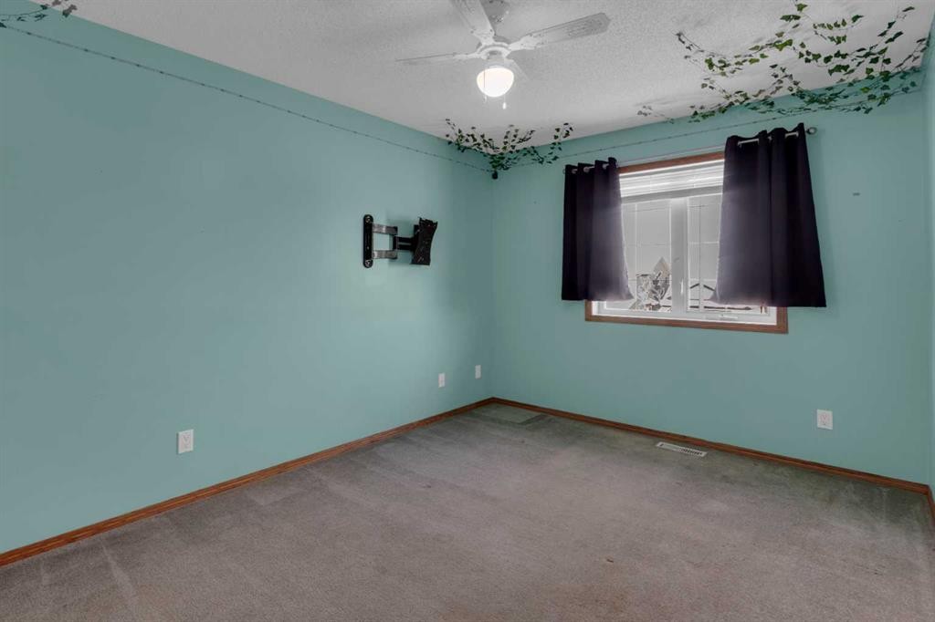 111 Hillview Road, Strathmore, AB - Indoor Photo Showing Other Room
