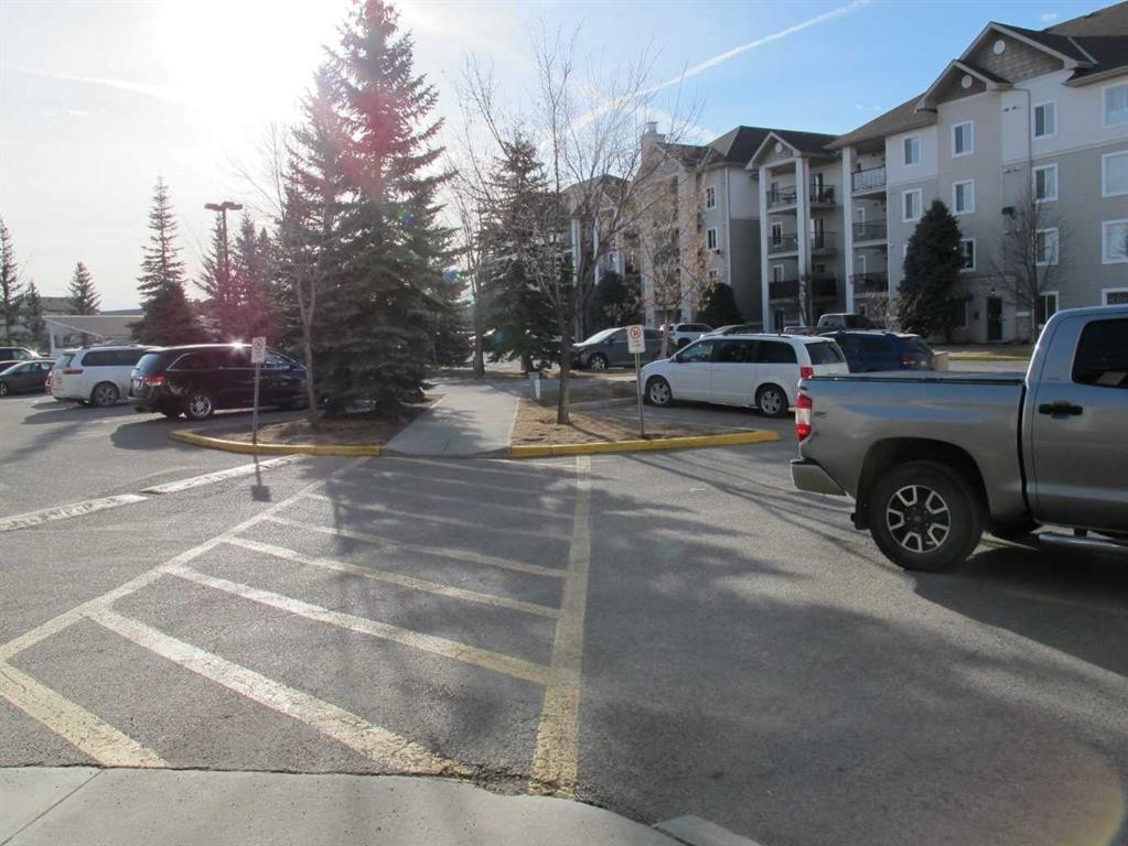 1117-12 Cimarron Common, Okotoks, AB - Outdoor