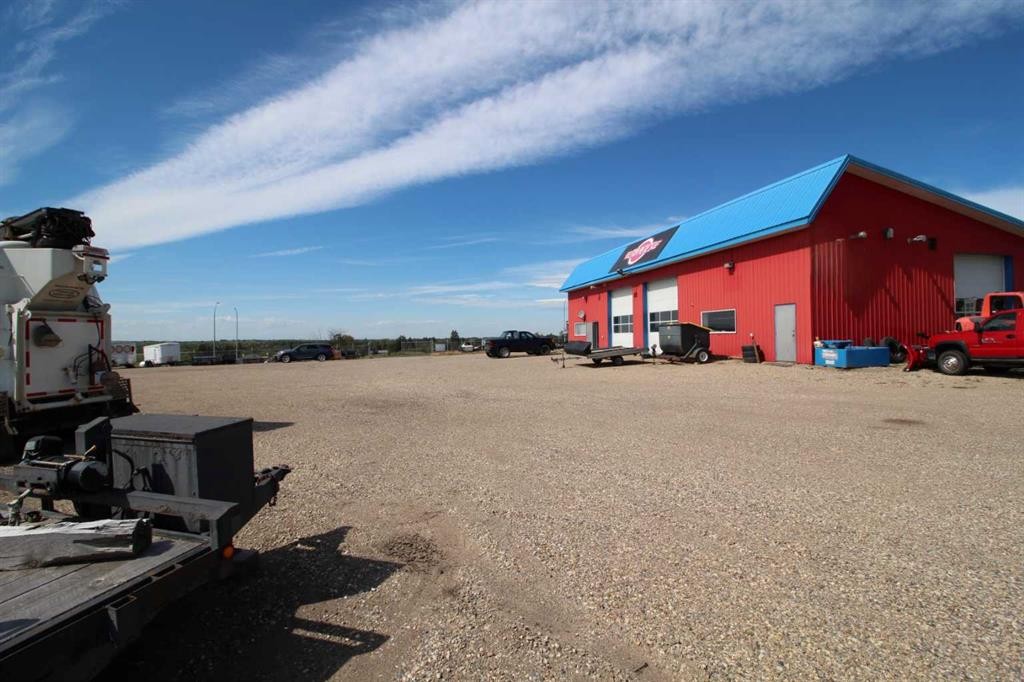 3208 52 Avenue, Innisfail, AB