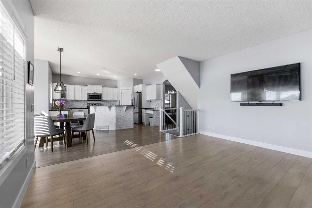 328 Rainbow Falls Way, Chestermere, AB - Indoor Photo Showing Living Room