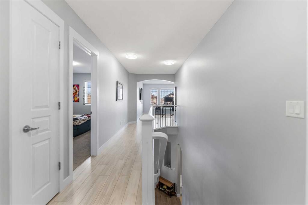 328 Rainbow Falls Way, Chestermere, AB - Indoor Photo Showing Other Room