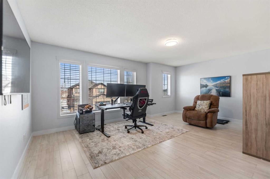 328 Rainbow Falls Way, Chestermere, AB - Indoor Photo Showing Office
