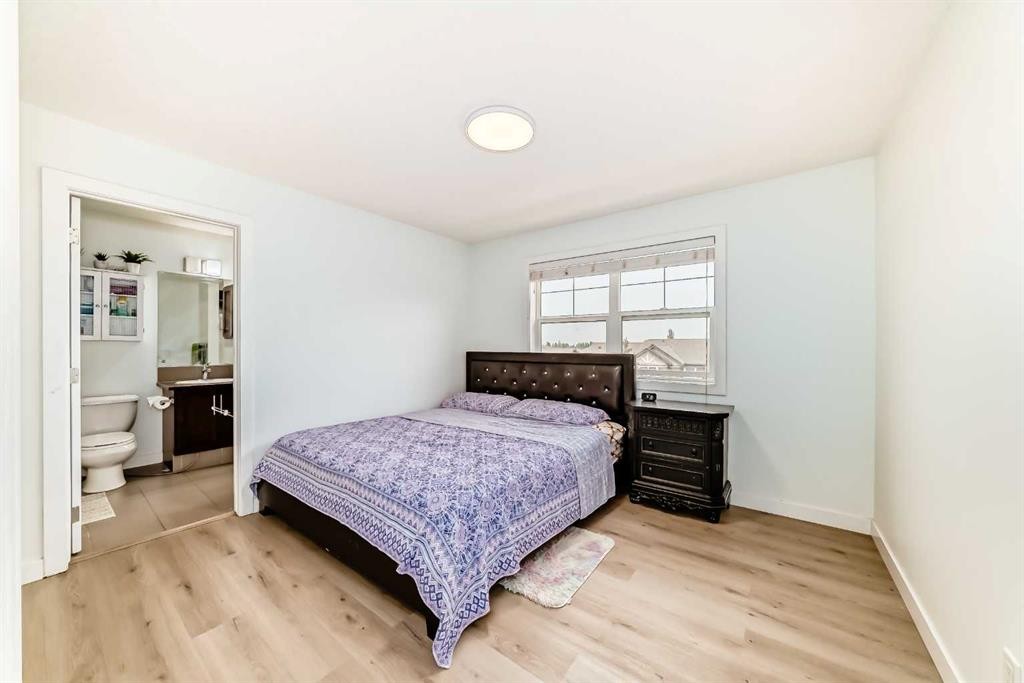 119 Panatella Hill Nw, Calgary, AB - Indoor Photo Showing Bedroom