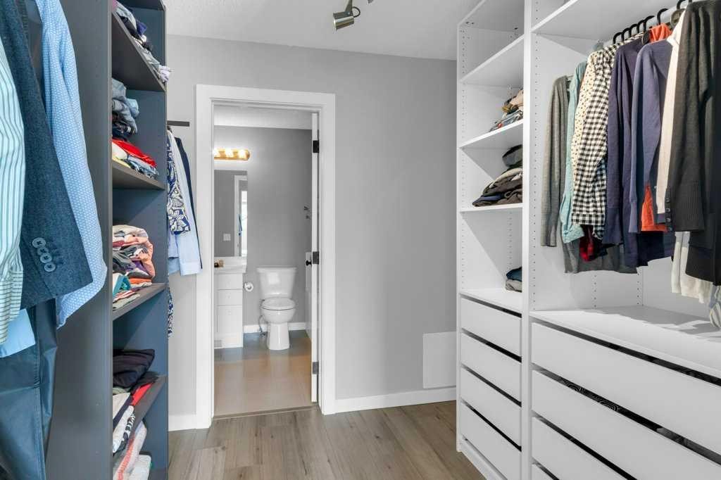 11185 Hidden Valley Drive Nw, Calgary, AB - Indoor With Storage