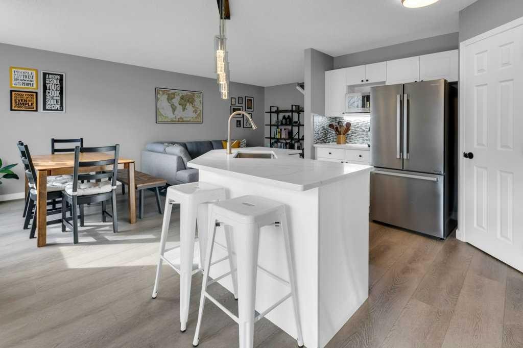 11185 Hidden Valley Drive Nw, Calgary, AB - Indoor