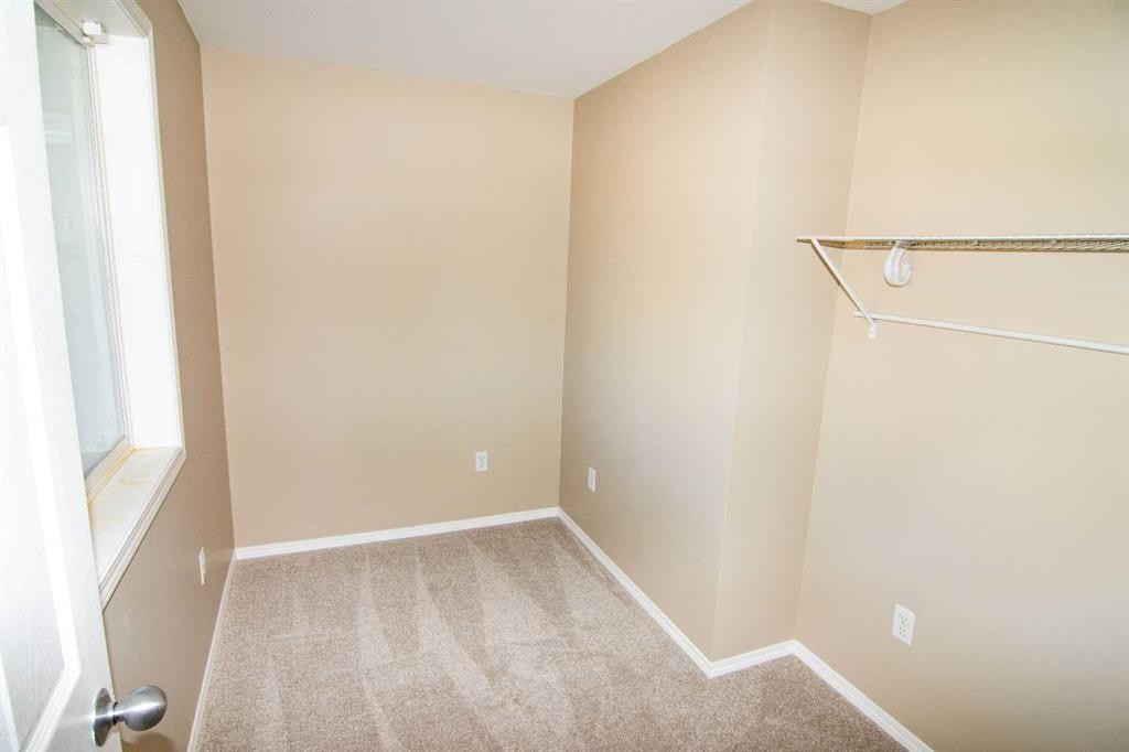 24 Panamount Lane Nw, Calgary, AB - Indoor Photo Showing Other Room