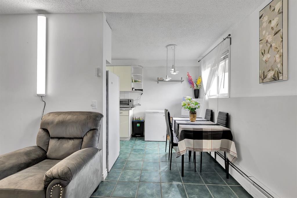 4-104 Sabrina Way Sw, Calgary, AB - Indoor