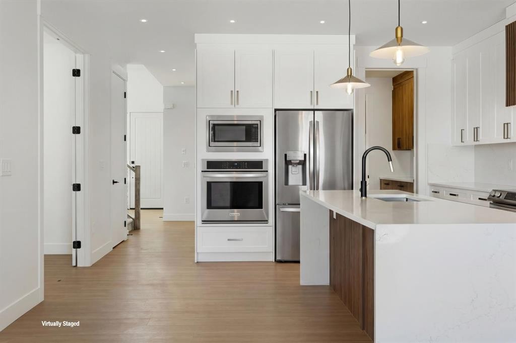 65 Lakes Estates Circle, Strathmore, AB - Indoor Photo Showing Kitchen With Upgraded Kitchen