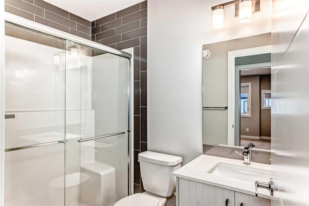 112 Evanscrest Square Nw, Calgary, AB - Indoor Photo Showing Bathroom