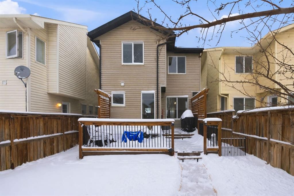 59 Prestwick Bay Se, Calgary, AB - Outdoor With Exterior