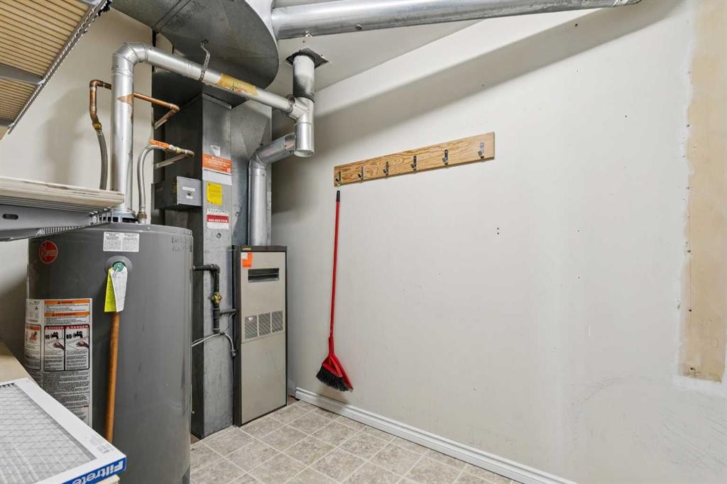 1104-1540 29 Street Nw, Calgary, AB - Indoor Photo Showing Basement