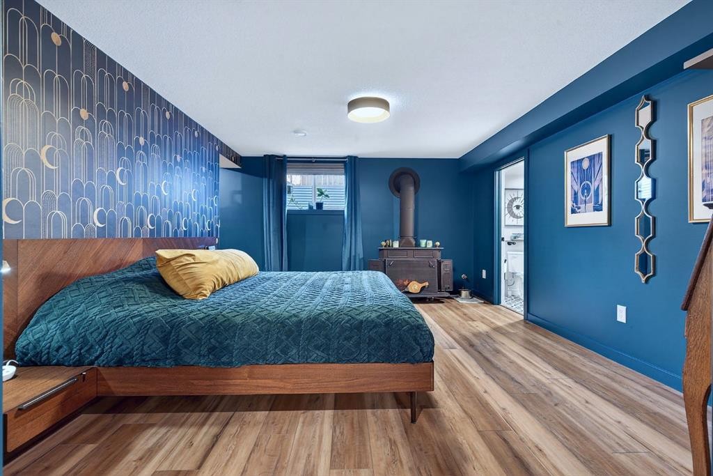 2155 Mackid Crescent Ne, Calgary, AB - Indoor Photo Showing Bedroom