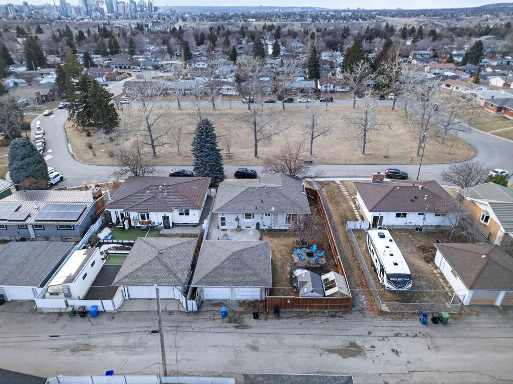 2155 Mackid Crescent Ne, Calgary, AB - Outdoor With View