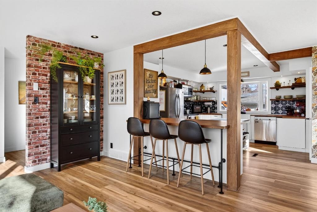 2155 Mackid Crescent Ne, Calgary, AB - Indoor