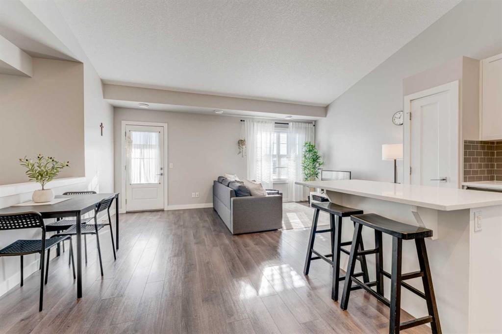 165 Evanscrest Gardens Nw, Calgary, AB - Indoor