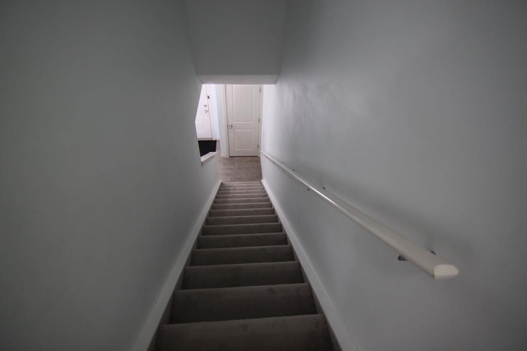 337 Copperpond Landing Se, Calgary, AB - Indoor Photo Showing Other Room