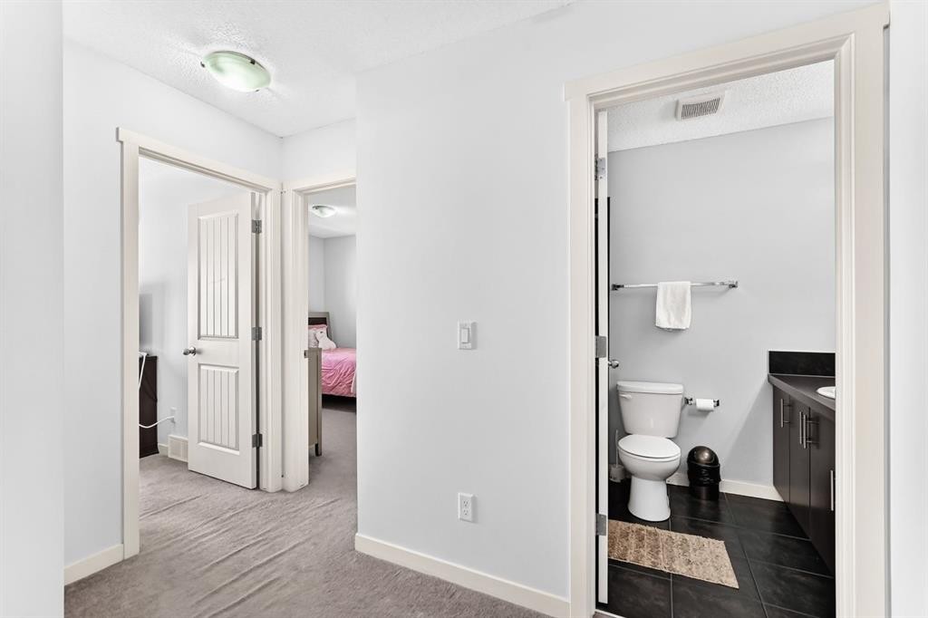 337 Copperpond Landing Se, Calgary, AB - Indoor