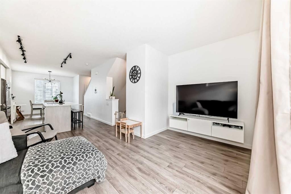 76 Walgrove Common Se, Calgary, AB - Indoor Photo Showing Living Room