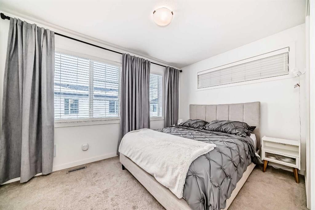 76 Walgrove Common Se, Calgary, AB - Indoor Photo Showing Bedroom