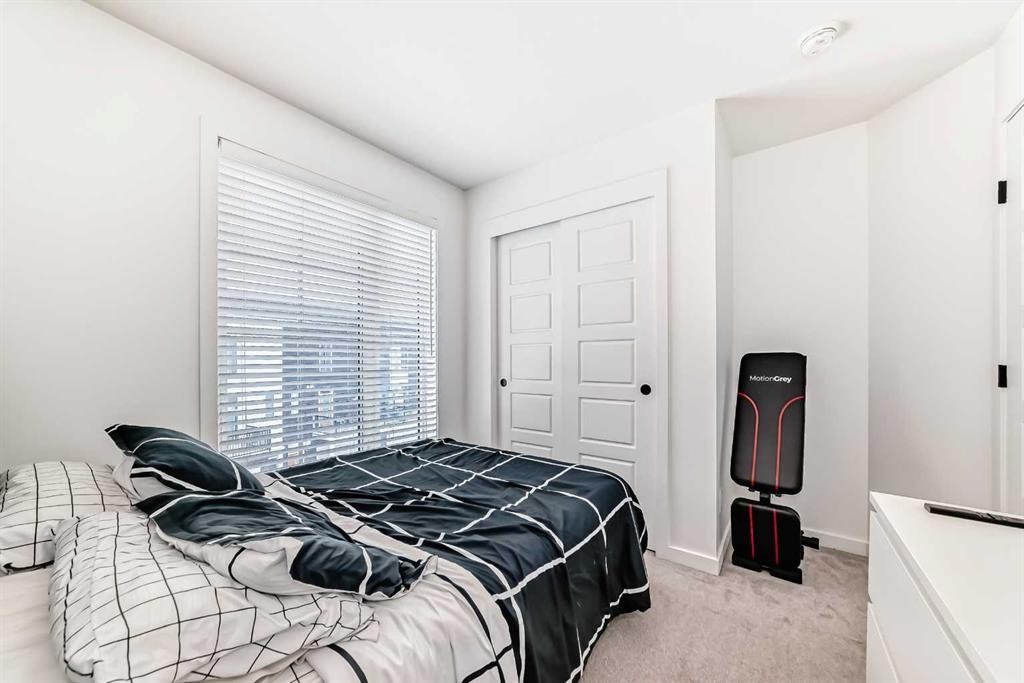 76 Walgrove Common Se, Calgary, AB - Indoor Photo Showing Bedroom