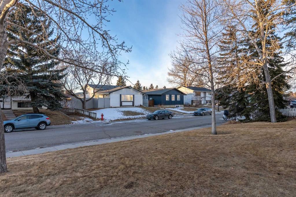 6163 Penworth Road Se, Calgary, AB - Outdoor