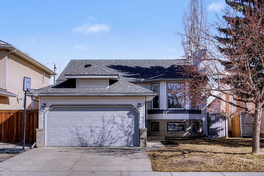 24 Sunlake Circle Se, Calgary, AB - Outdoor
