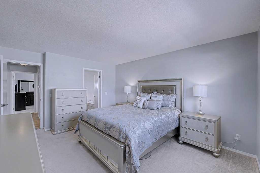 24 Sunlake Circle Se, Calgary, AB - Indoor Photo Showing Bedroom