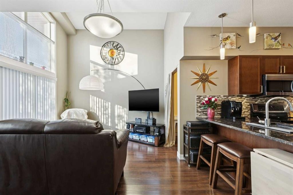 411-4303 1 Street Ne, Calgary, AB - Indoor
