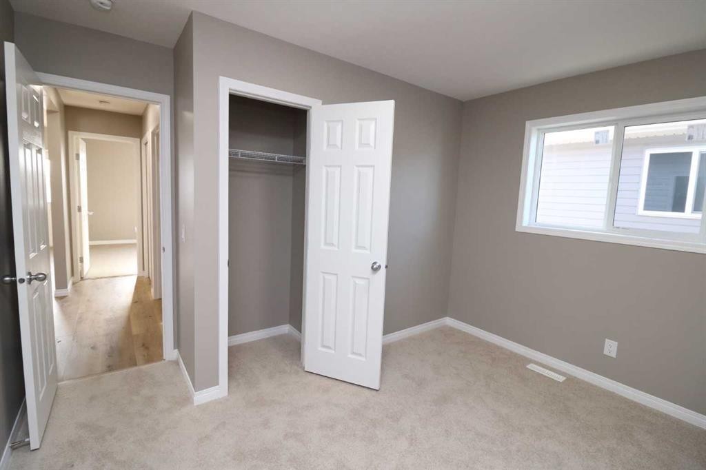 447 Henricks Drive, Irricana, AB