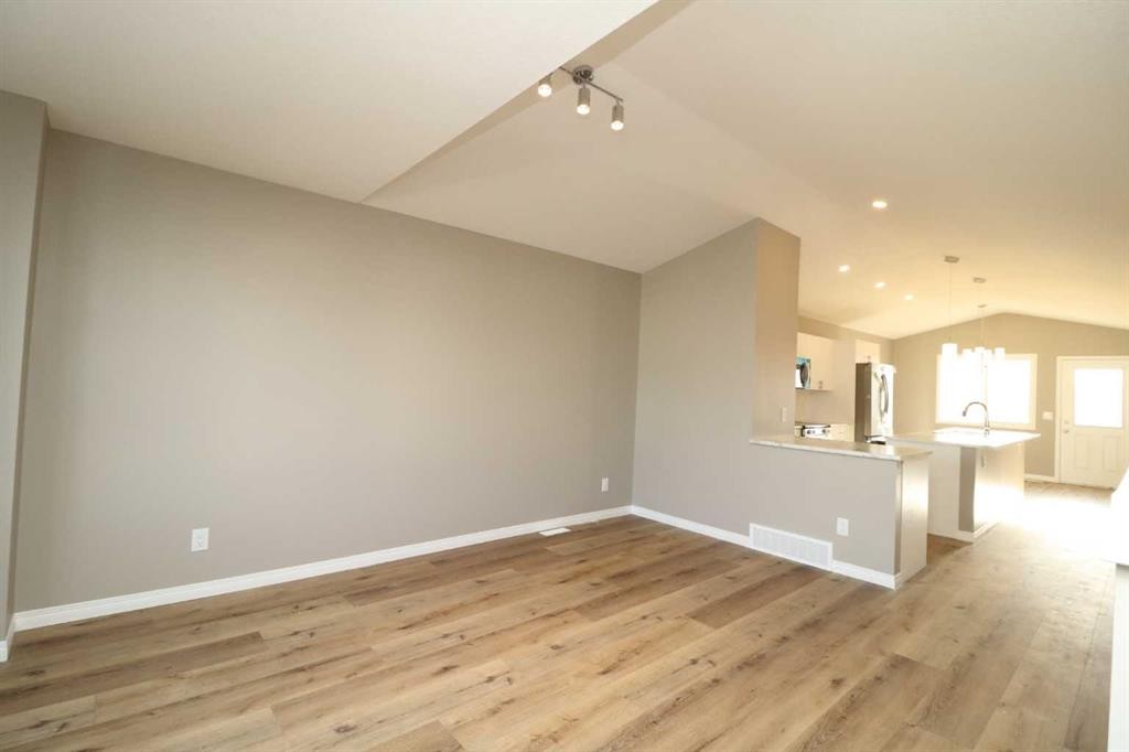 447 Henricks Drive, Irricana, AB