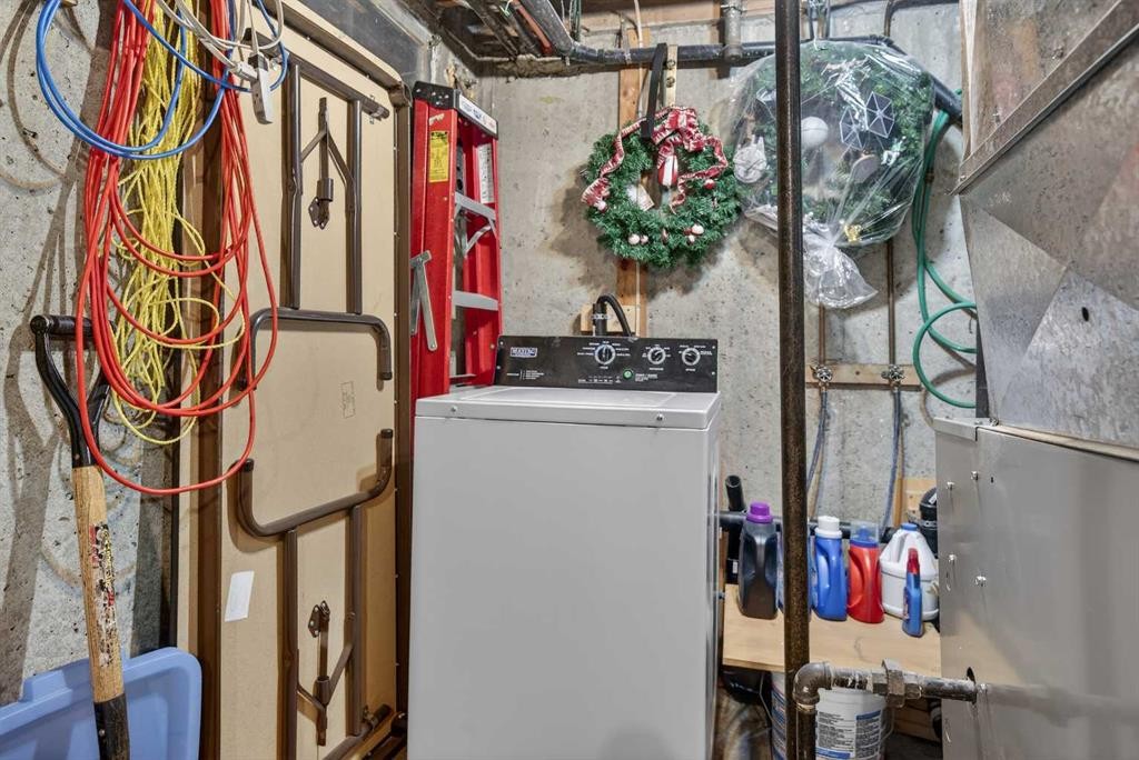 353 Regal Park Ne, Calgary, AB - Indoor Photo Showing Basement