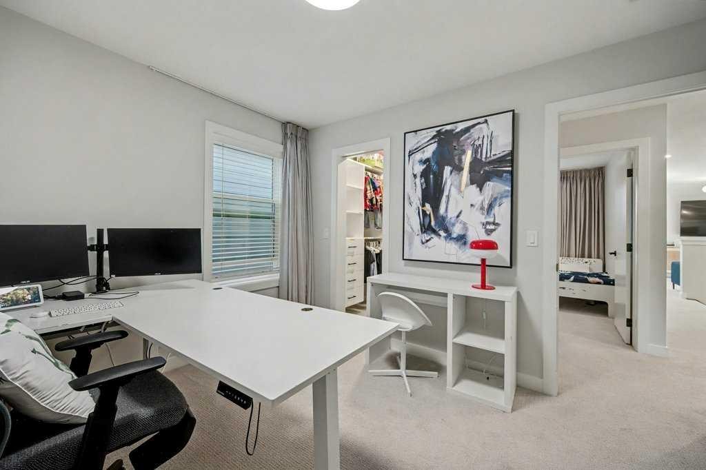 123 Treeline View Sw, Calgary, AB - Indoor Photo Showing Office