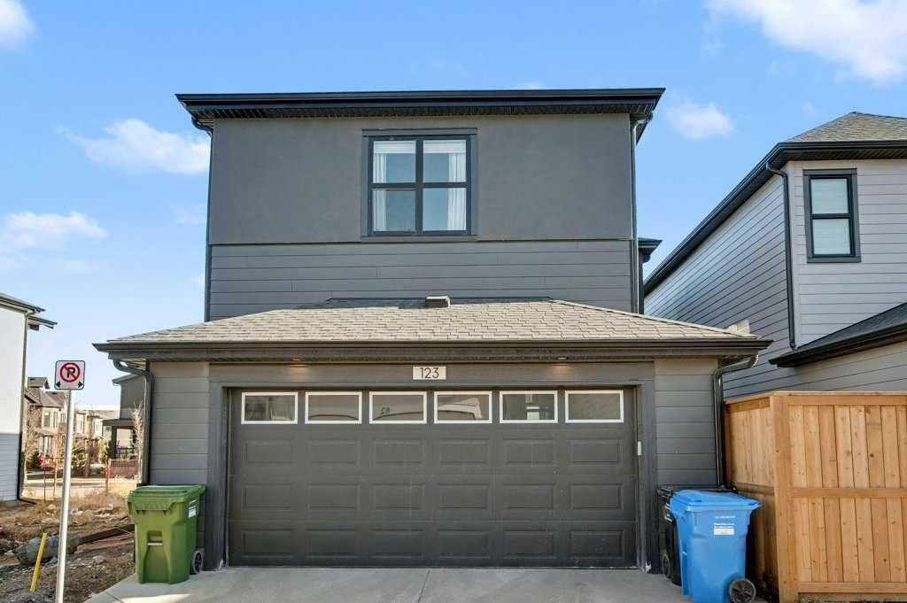 123 Treeline View Sw, Calgary, AB - Outdoor With Exterior