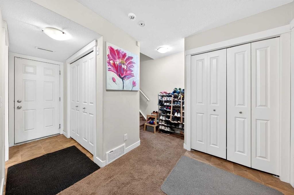 156 Skyview Ranch Road Ne, Calgary, AB - Indoor Photo Showing Other Room