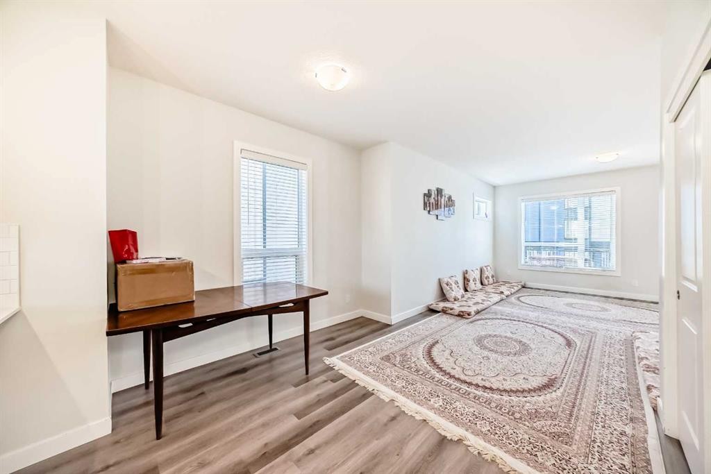 30 Evanscrest Park Nw, Calgary, AB - Indoor Photo Showing Other Room