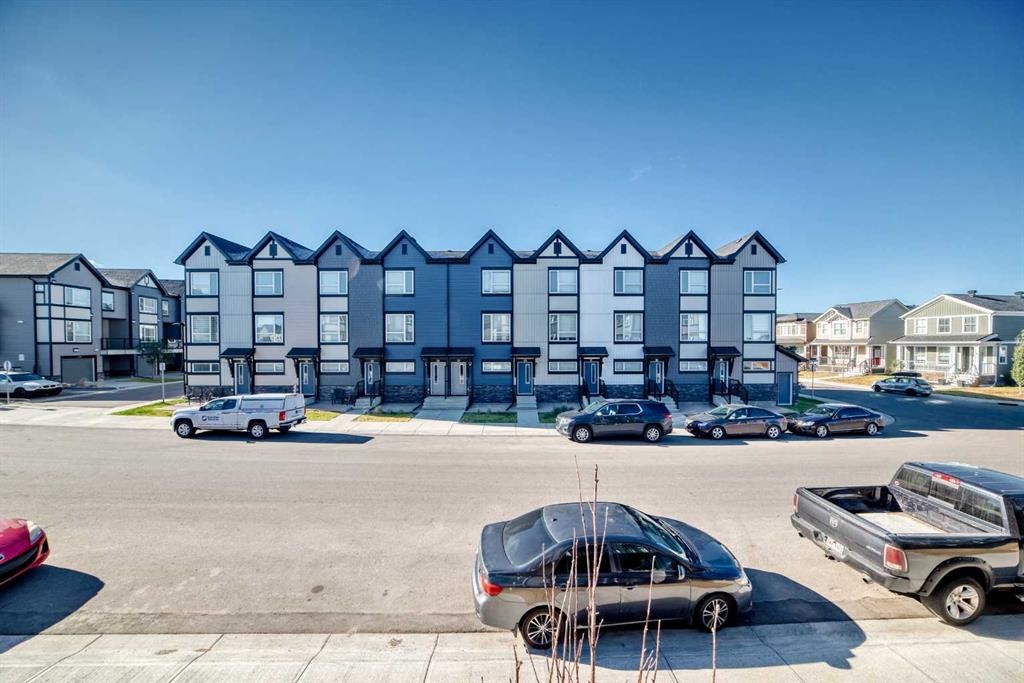 30 Evanscrest Park Nw, Calgary, AB - Outdoor With Facade