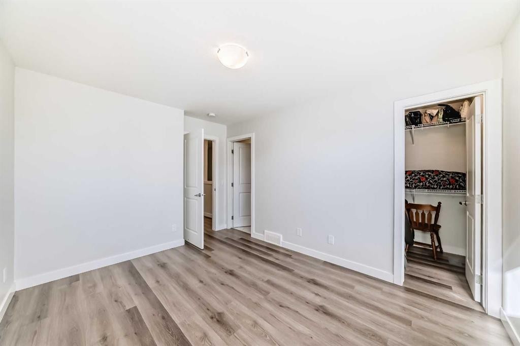 30 Evanscrest Park Nw, Calgary, AB - Indoor Photo Showing Other Room